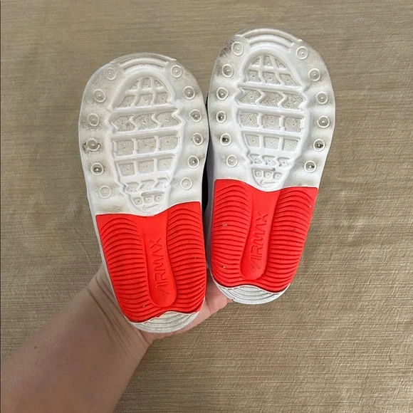 Nike Air Max Bolt TD in Black University Red Toddler Size 8C - Picture 6 of 6